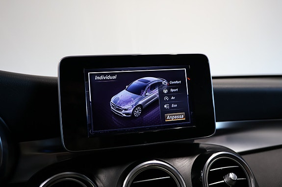 Mercedes-Benz GLC220 d 27 of 30