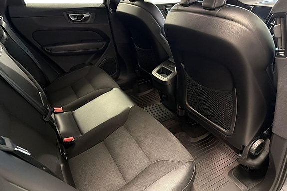 Volvo XC60 9 of 27