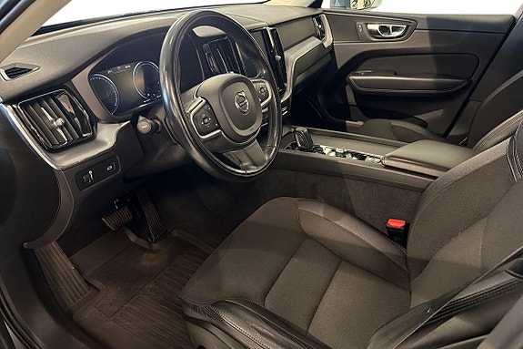 Volvo XC60 14 of 27