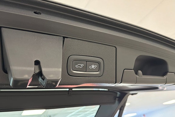 Volvo XC60 25 of 27