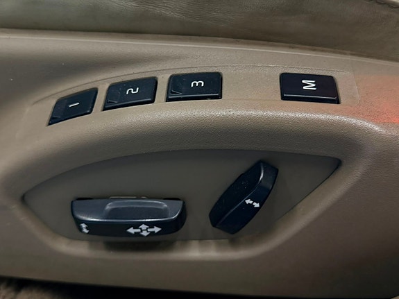 Volvo XC70 16 of 20