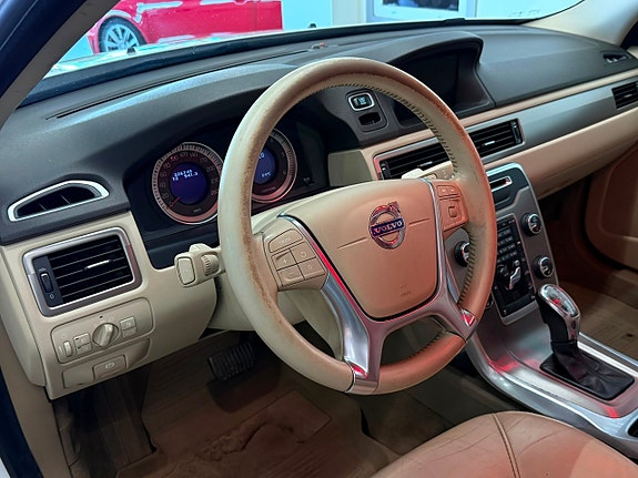 Volvo XC70 3 of 20