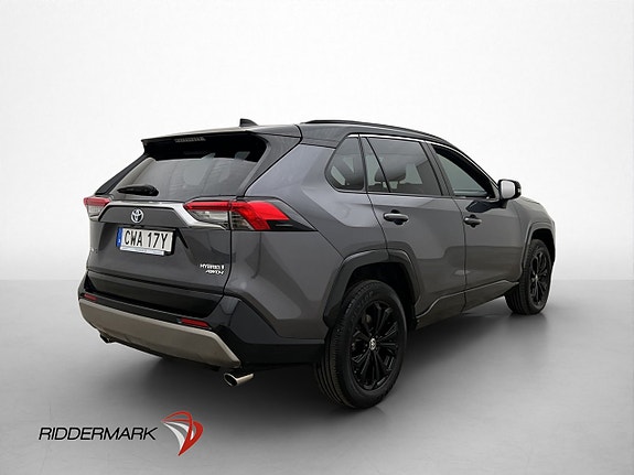 Toyota RAV4 8 of 30