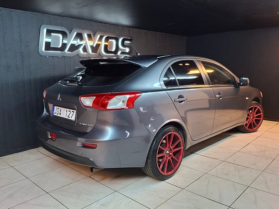 Mitsubishi Lancer 5 of 8