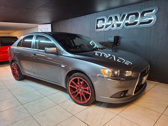 Mitsubishi Lancer 2 of 8