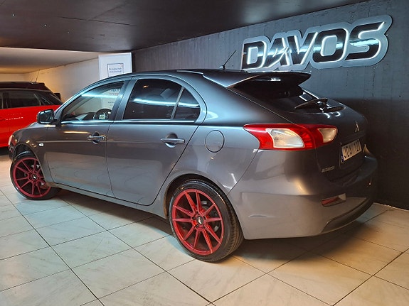 Mitsubishi Lancer 4 of 8