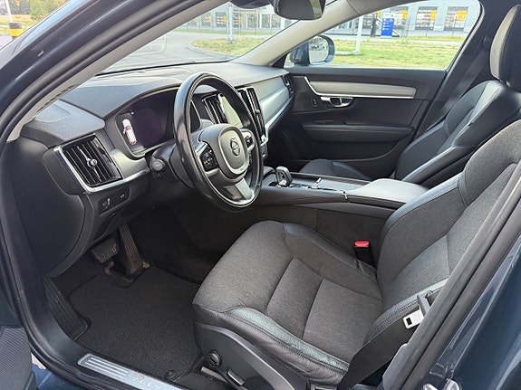 Volvo V90 Cross Country 24 of 25