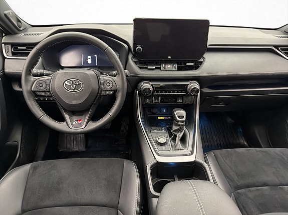 Toyota RAV4 16 of 30