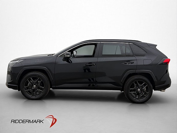 Toyota RAV4 4 of 30