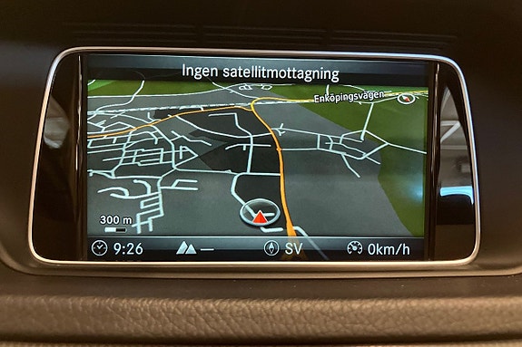 Mercedes-Benz E220 12 of 23