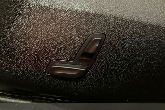 Mercedes-Benz E220 15 of 23