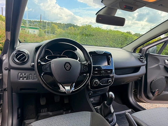 Renault Clio 4 of 6