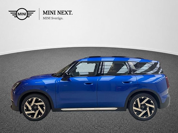 MINI Countryman SE 2 of 15