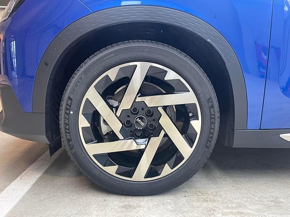 MINI Countryman SE 10 of 15