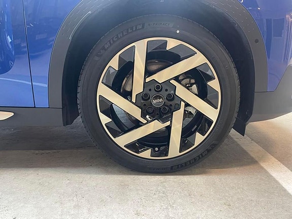 MINI Countryman SE 11 of 15