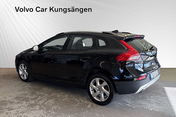 Volvo V40 Cross Country 4 of 26
