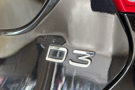 Volvo V40 Cross Country 14 of 26