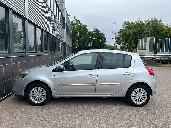 Renault Clio 8 of 20
