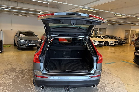 Volvo XC60 14 of 25