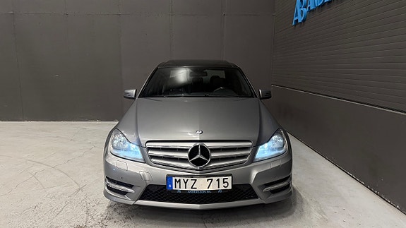 Mercedes-Benz C200 9 of 28
