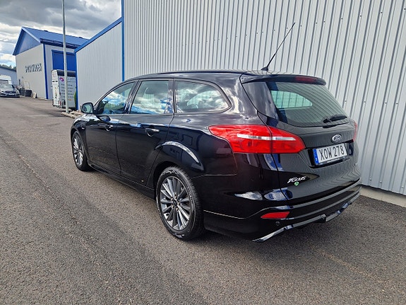 Ford Focus 7 of 11