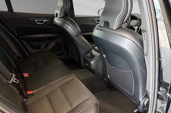 Volvo V60 21 of 30