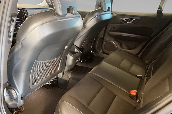 Volvo V60 15 of 30