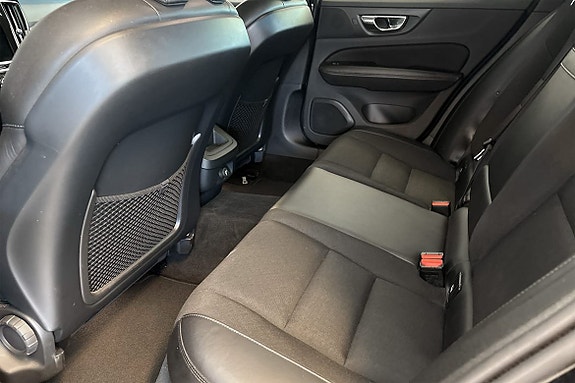 Volvo V60 16 of 30