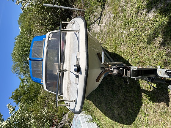 Cresent 495, Yamaha 40hk  4-takt, (endast 22h gångtid), Brenderup reg. 80km 2 of 15