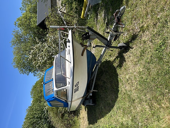Cresent 495, Yamaha 40hk  4-takt, (endast 22h gångtid), Brenderup reg. 80km 3 of 15