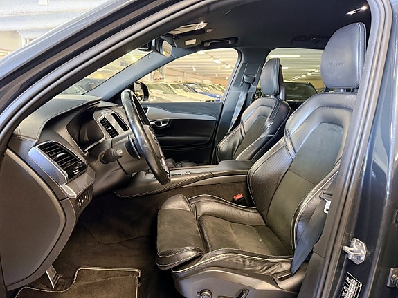 Volvo XC90 9 of 27