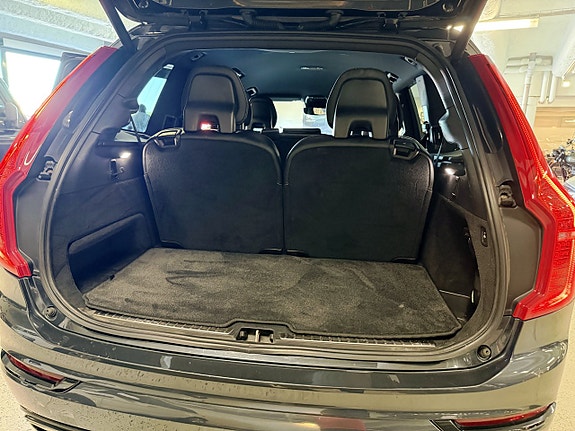 Volvo XC90 24 of 27
