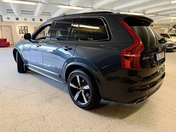 Volvo XC90 4 of 27
