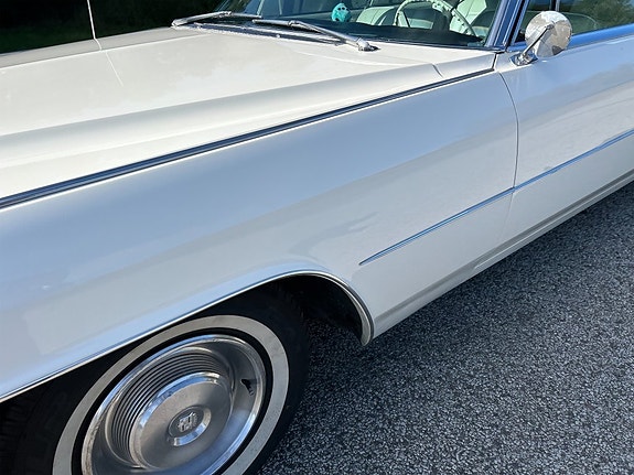 Cadillac Deville 12 of 20