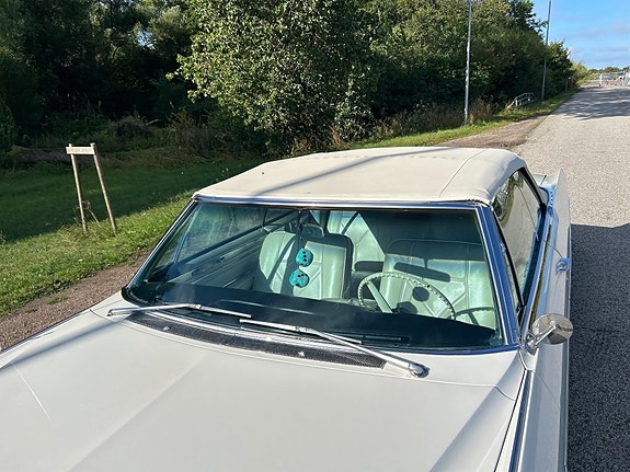 Cadillac Deville 14 of 20