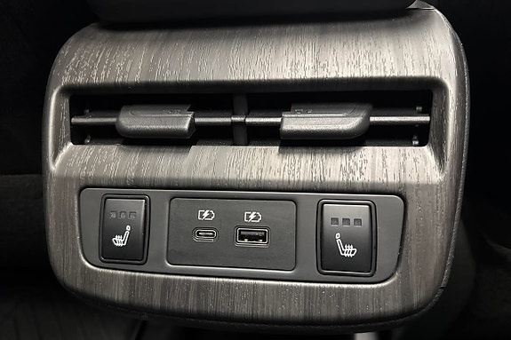 Nissan Ariya 11 of 23