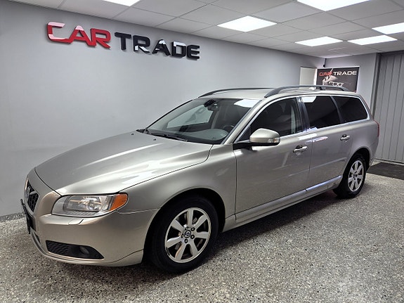 Volvo V70 2 of 24