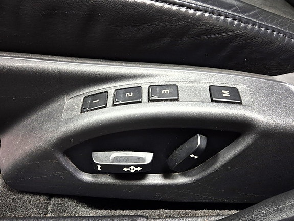 Volvo V70 13 of 24