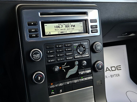 Volvo V70 17 of 24