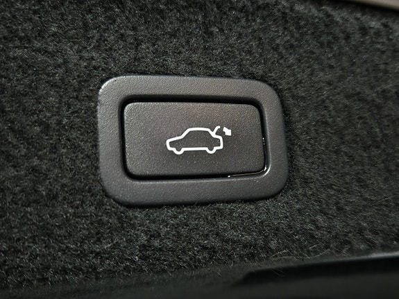 Volvo V70 8 of 24