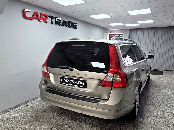 Volvo V70 6 of 24