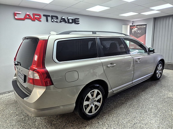 Volvo V70 5 of 24