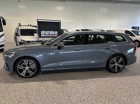Volvo V60 8 of 27