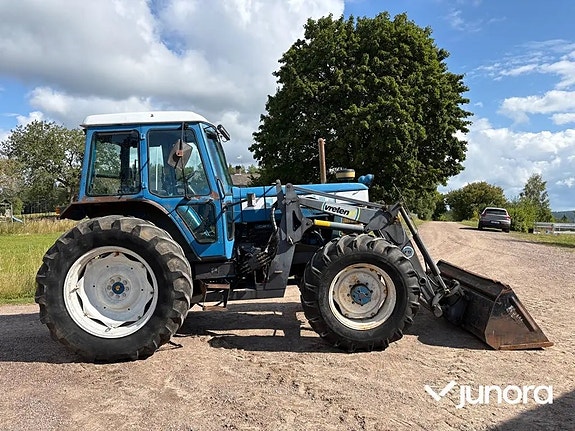 Traktor med frontlastare Ford 8210 8 of 30