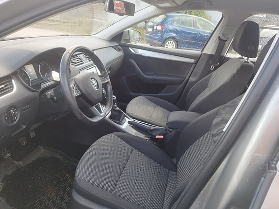 Skoda Octavia 3 of 3