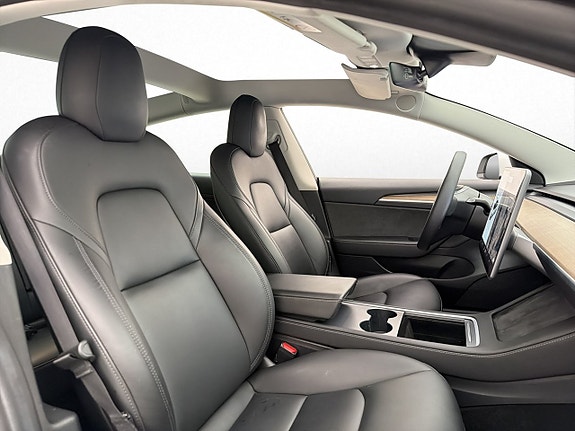 Tesla Model 3 25 of 30