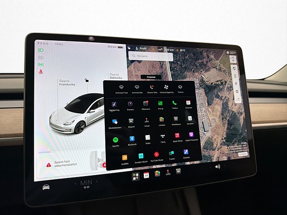 Tesla Model 3 19 of 30