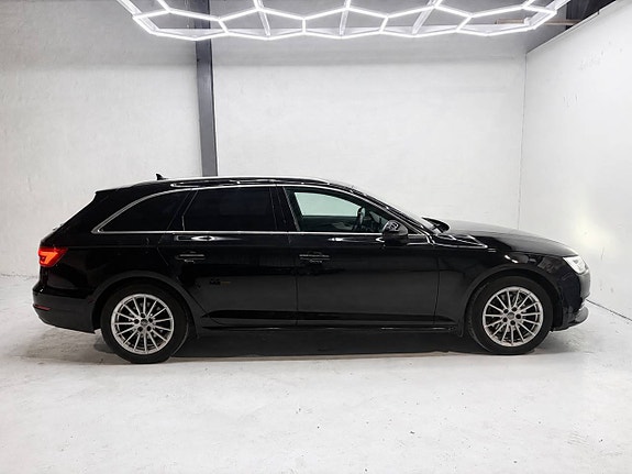 Audi A4 5 of 9