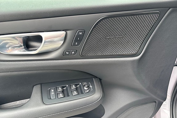 Volvo V60 19 of 30
