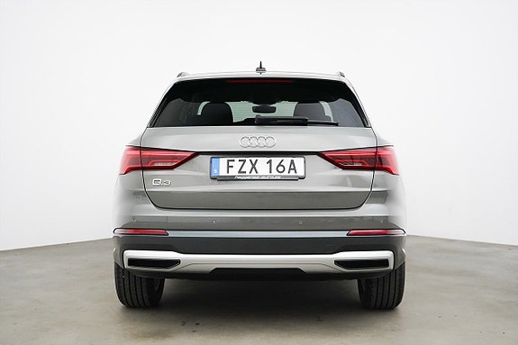 Audi Q3 21 of 25